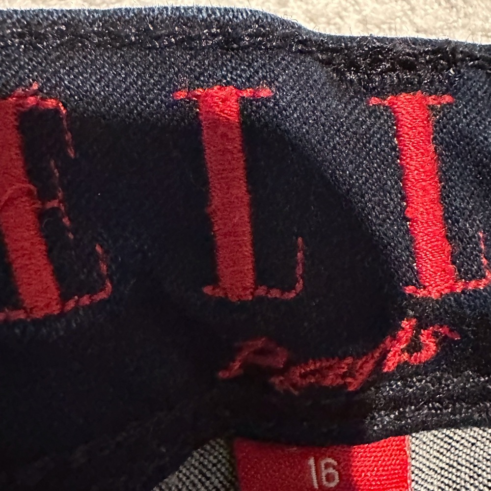Jeans - Picture 4 of 4